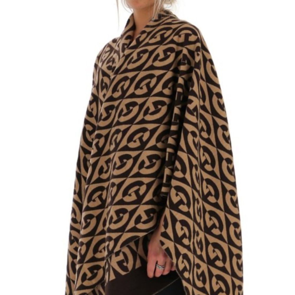 Gucci Unisex GG Rhombus Poncho - Picture 4 of 4